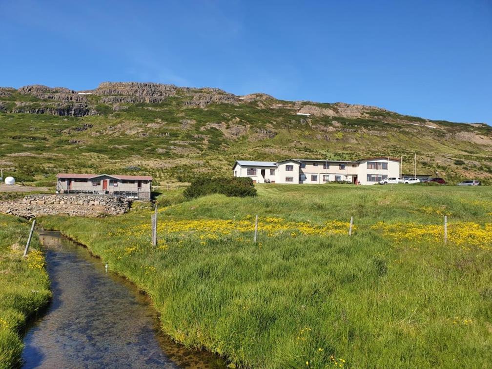 Hotel Laugarholl With Natural Hot Spring Holmavík Εξωτερικό φωτογραφία