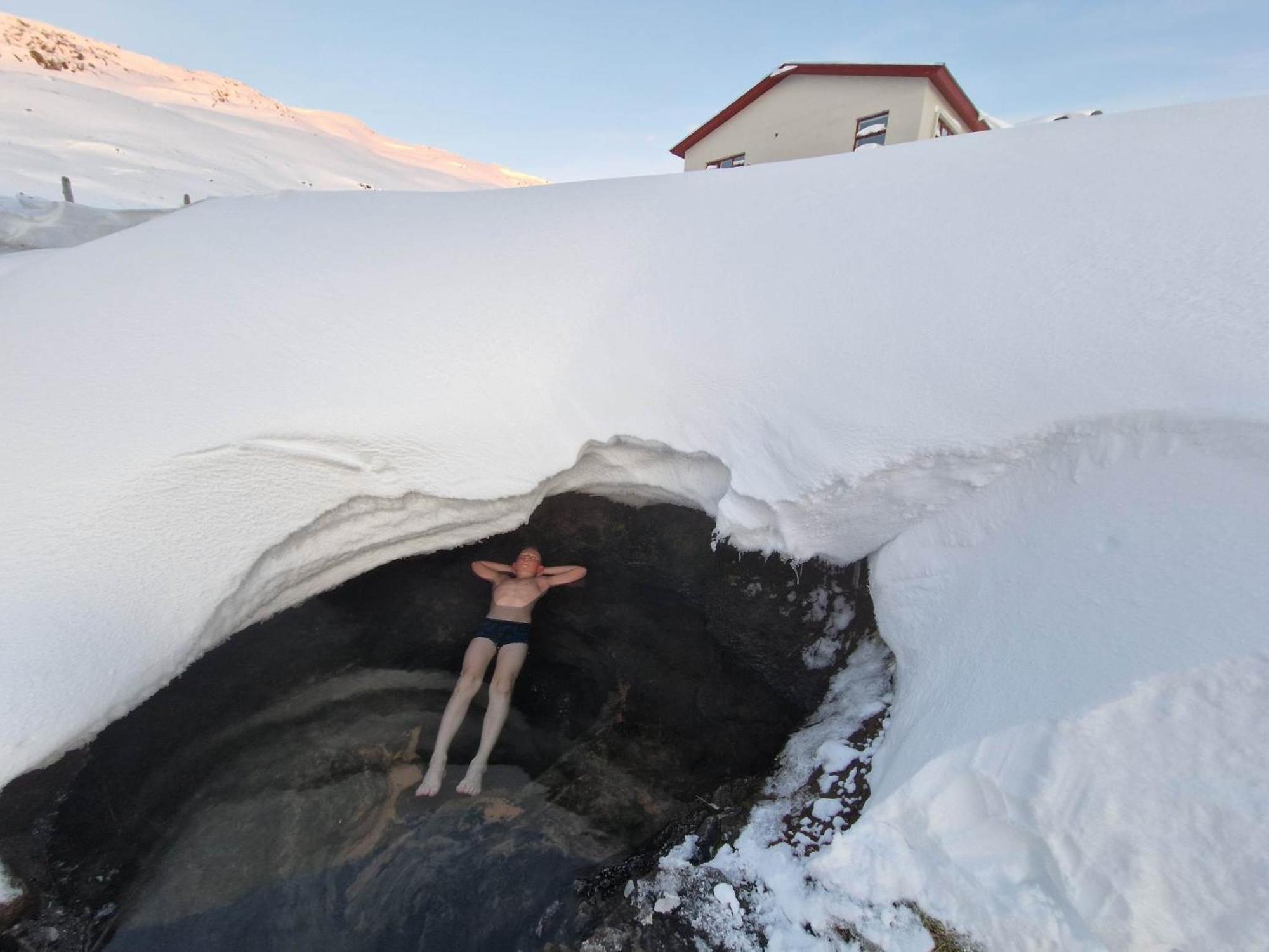 Hotel Laugarholl With Natural Hot Spring Holmavík Εξωτερικό φωτογραφία