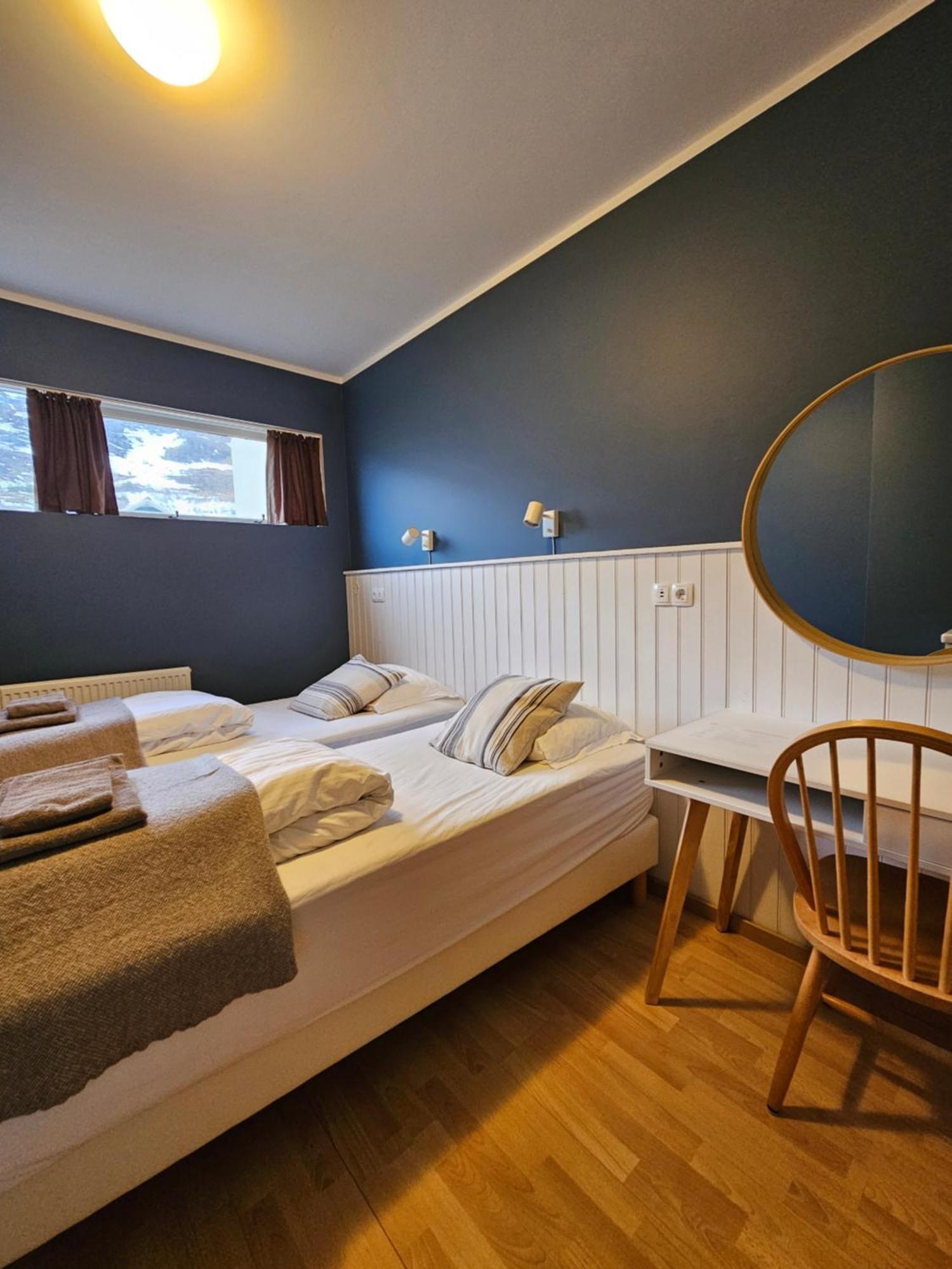 Hotel Laugarholl With Natural Hot Spring Holmavík Εξωτερικό φωτογραφία